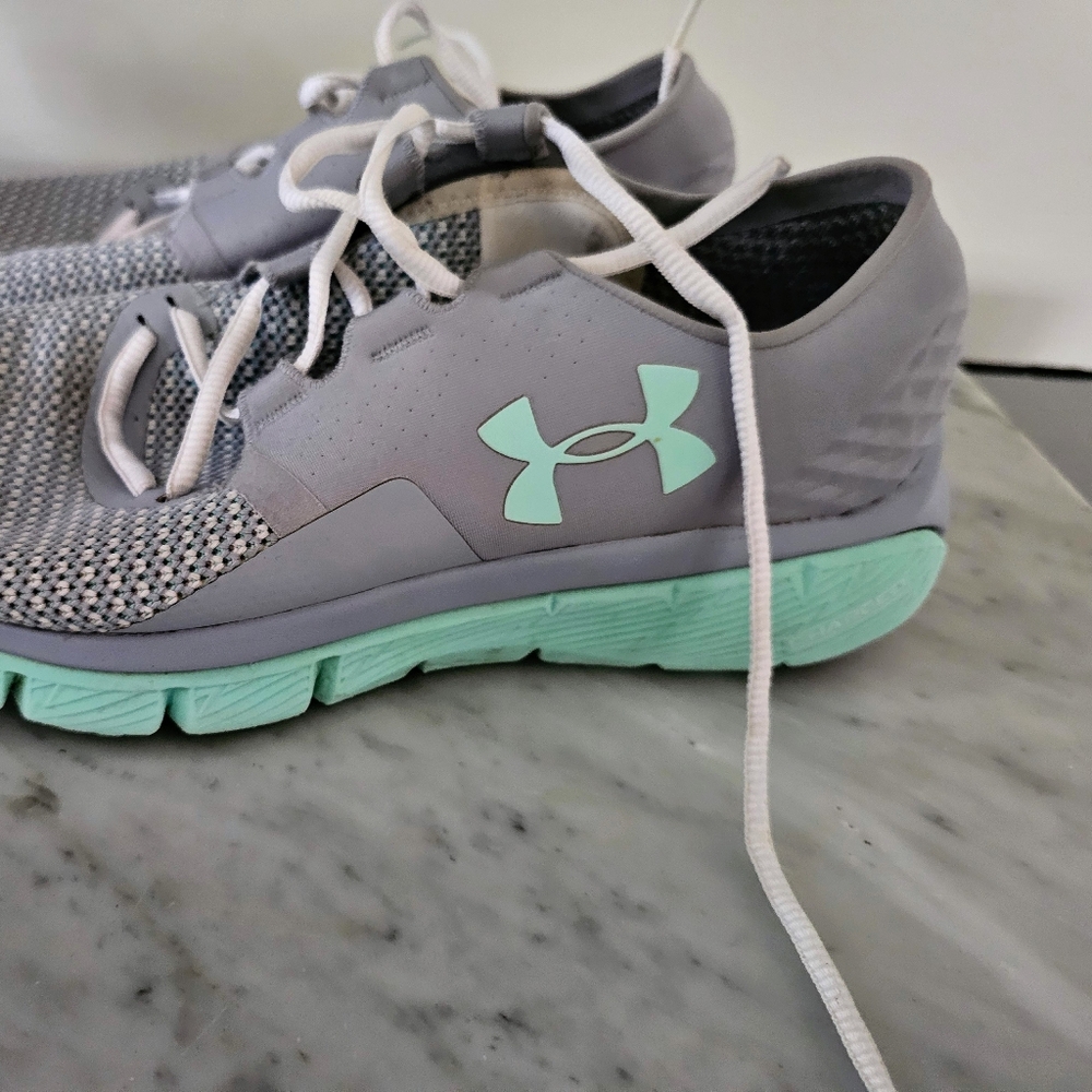 Under Armour Women's Sneakers size 9.5 gray green - Picture 7 of 9